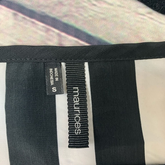 Maurices Sheer Black and White Geometric Blouse🔥 - Picture 4 of 6